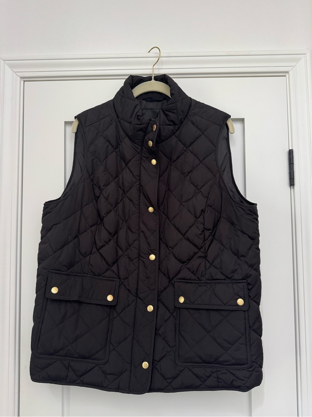 Talbots Black Quilted Sleeveless Puffer Vest with Gold Snaps